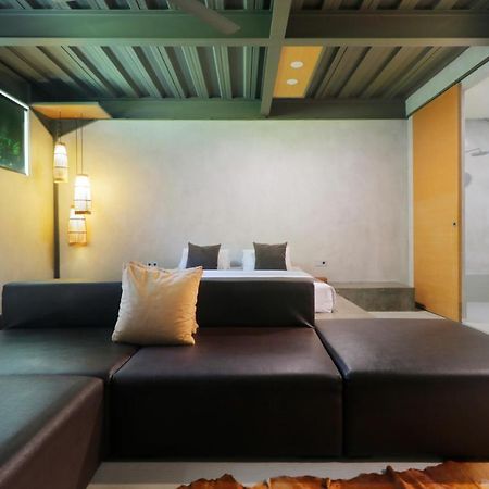 Clio Apartment Seminyak Exteriör bild