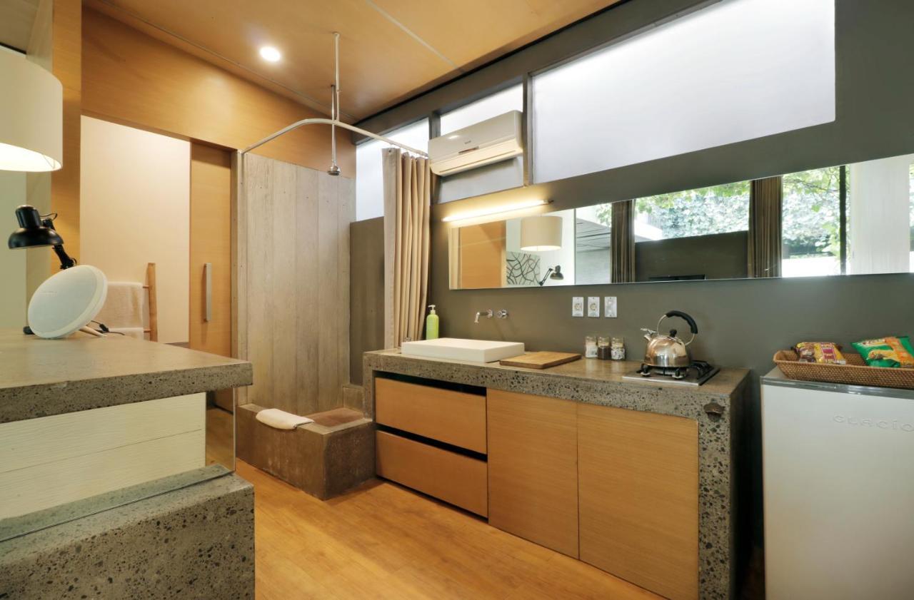 Clio Apartment Seminyak Exteriör bild