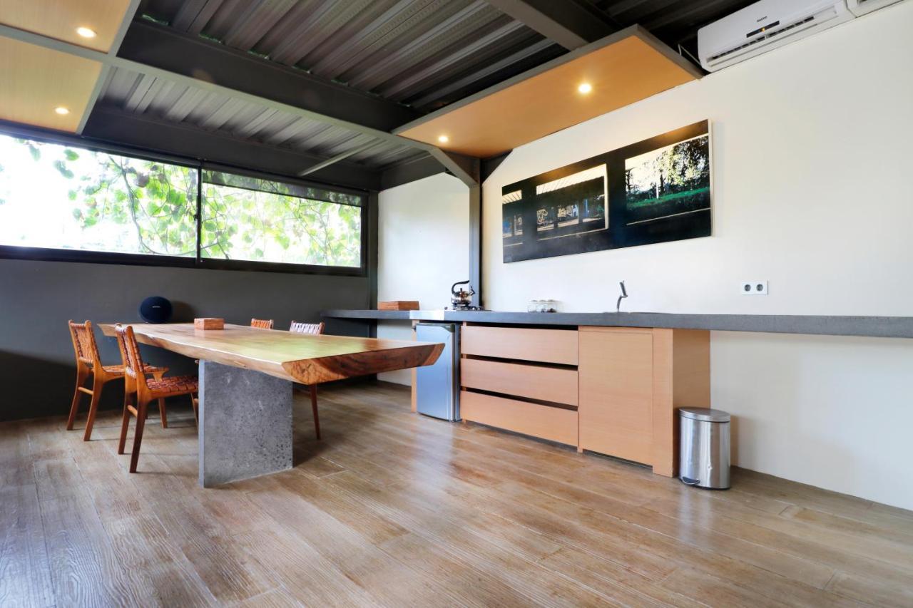 Clio Apartment Seminyak Exteriör bild